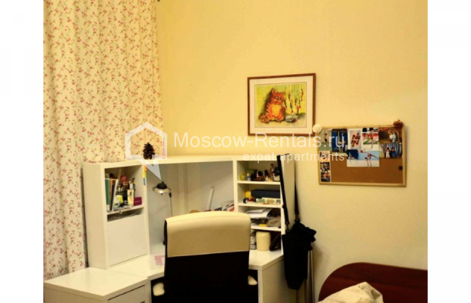 Photo #13 3-room (2 BR) apartment for <a href="http://moscow-rentals.ru/en/articles/long-term-rent" target="_blank">a long-term</a> rent
 in Russia, Moscow, Zvonarskyi lane, 1