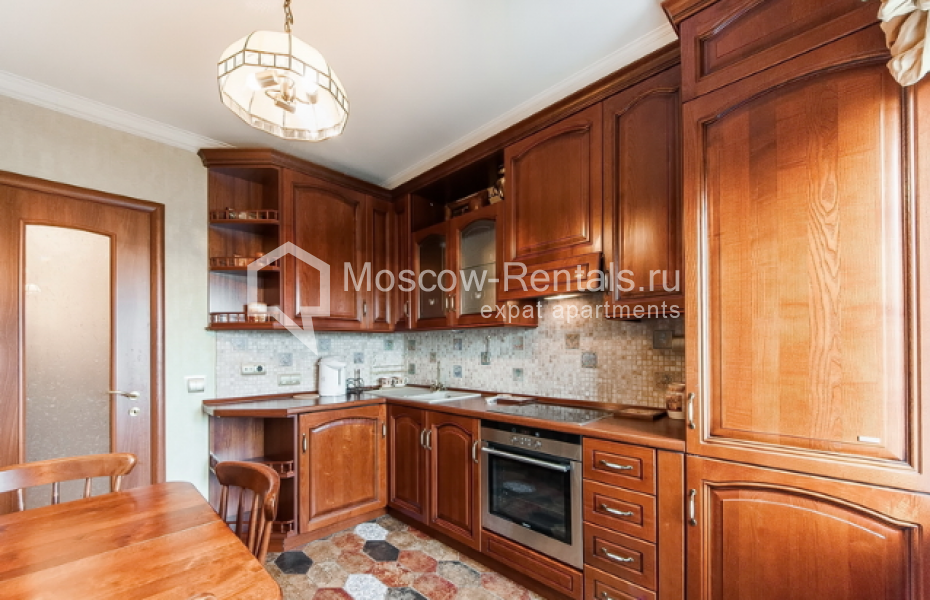 Photo #6 3-room (2 BR) apartment for <a href="http://moscow-rentals.ru/en/articles/long-term-rent" target="_blank">a long-term</a> rent
 in Russia, Moscow, Durasovskyi lane, 9
