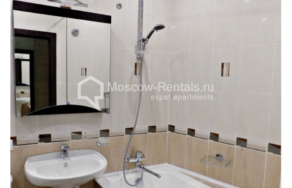 Photo #13 2-room (1 BR) apartment for <a href="http://moscow-rentals.ru/en/articles/long-term-rent" target="_blank">a long-term</a> rent
 in Russia, Moscow, Solyanka str, 1/2 к 2