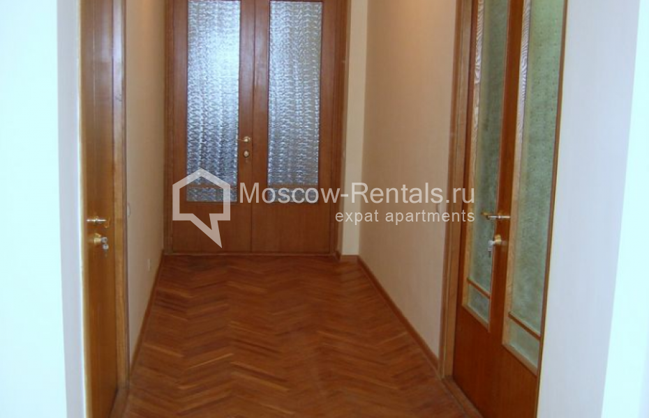 Photo #10 5-room (4 BR) apartment for <a href="http://moscow-rentals.ru/en/articles/long-term-rent" target="_blank">a long-term</a> rent
 in Russia, Moscow, Serafimovicha str, 2