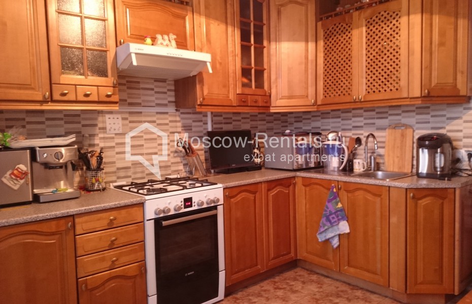 Photo #1 3-room (2 BR) apartment for <a href="http://moscow-rentals.ru/en/articles/long-term-rent" target="_blank">a long-term</a> rent
 in Russia, Moscow, Mira prosp, 85