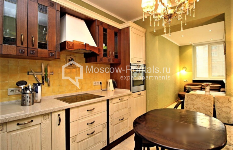 Photo #1 3-room (2 BR) apartment for <a href="http://moscow-rentals.ru/en/articles/long-term-rent" target="_blank">a long-term</a> rent
 in Russia, Moscow, Nizhnyaya str, 4