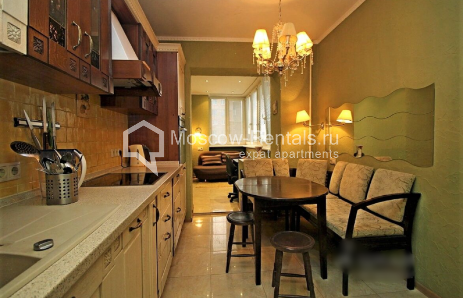 Photo #2 3-room (2 BR) apartment for <a href="http://moscow-rentals.ru/en/articles/long-term-rent" target="_blank">a long-term</a> rent
 in Russia, Moscow, Nizhnyaya str, 4