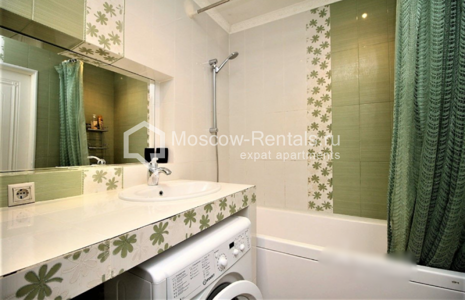 Photo #15 3-room (2 BR) apartment for <a href="http://moscow-rentals.ru/en/articles/long-term-rent" target="_blank">a long-term</a> rent
 in Russia, Moscow, Nizhnyaya str, 4