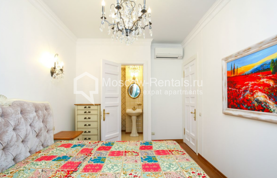 Photo #5 2-room (1 BR) apartment for <a href="http://moscow-rentals.ru/en/articles/long-term-rent" target="_blank">a long-term</a> rent
 in Russia, Moscow, Chayanova, 10 С 1