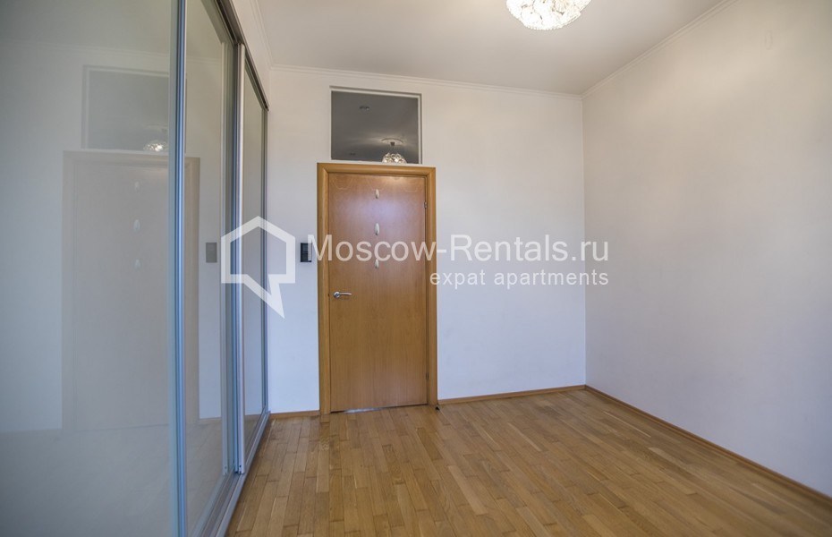 Photo #19 4-room (3 BR) apartment for <a href="http://moscow-rentals.ru/en/articles/long-term-rent" target="_blank">a long-term</a> rent
 in Russia, Moscow, Tverskaya str, 19