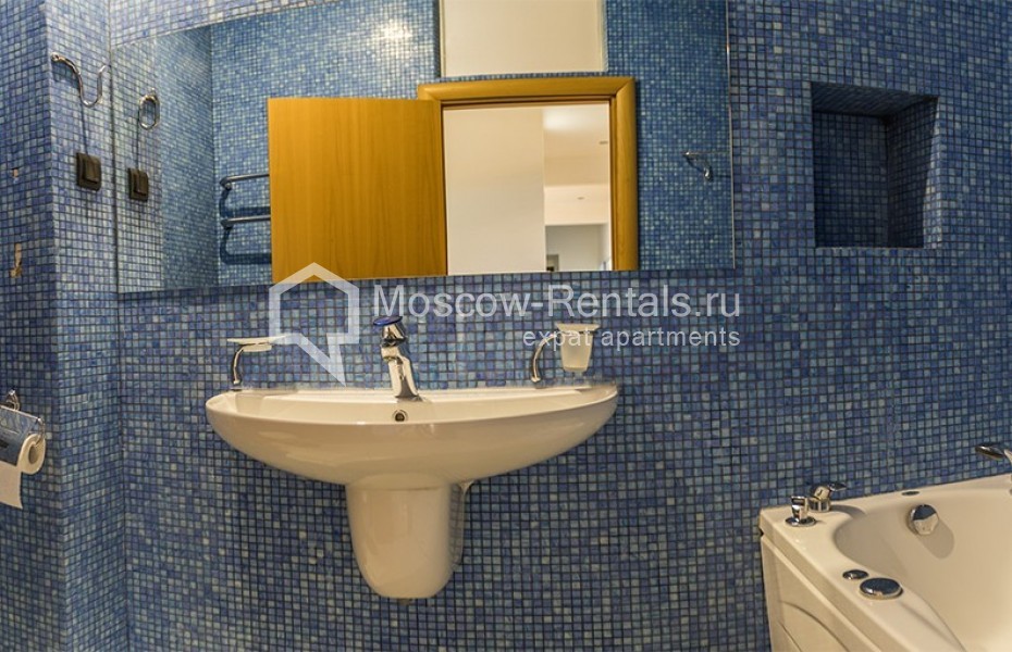 Photo #11 4-room (3 BR) apartment for <a href="http://moscow-rentals.ru/en/articles/long-term-rent" target="_blank">a long-term</a> rent
 in Russia, Moscow, Tverskaya str, 19