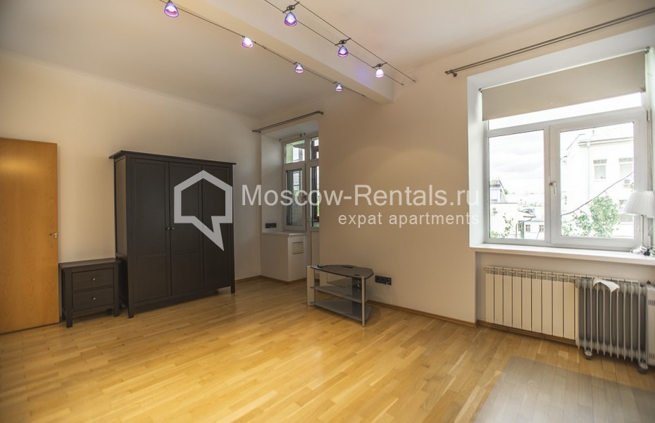 Photo #17 4-room (3 BR) apartment for <a href="http://moscow-rentals.ru/en/articles/long-term-rent" target="_blank">a long-term</a> rent
 in Russia, Moscow, Tverskaya str, 19