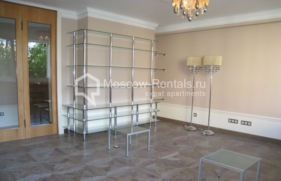 Photo #5 3-room (2 BR) apartment for <a href="http://moscow-rentals.ru/en/articles/long-term-rent" target="_blank">a long-term</a> rent
 in Russia, Moscow, Bolshaya Bronnaya str, 2