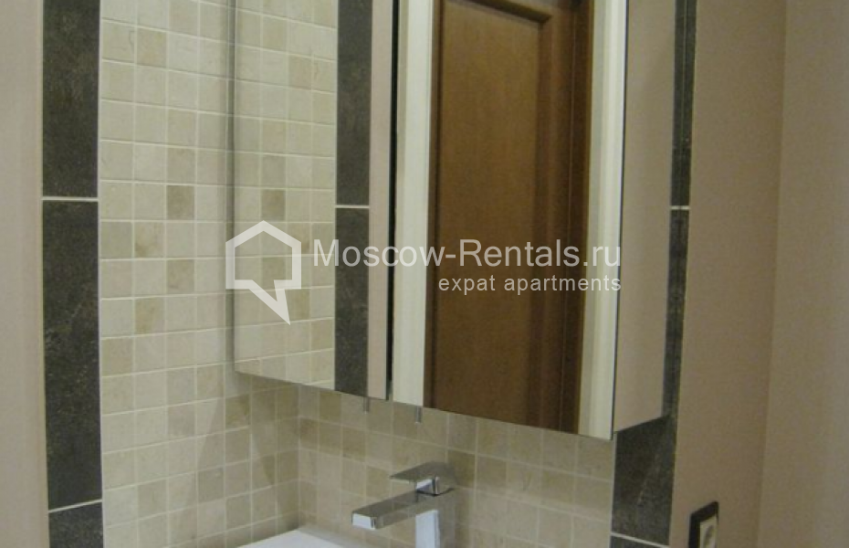 Photo #9 3-room (2 BR) apartment for <a href="http://moscow-rentals.ru/en/articles/long-term-rent" target="_blank">a long-term</a> rent
 in Russia, Moscow, Bolshaya Bronnaya str, 2