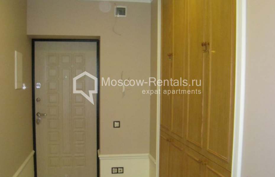 Photo #13 3-room (2 BR) apartment for <a href="http://moscow-rentals.ru/en/articles/long-term-rent" target="_blank">a long-term</a> rent
 in Russia, Moscow, Bolshaya Bronnaya str, 2