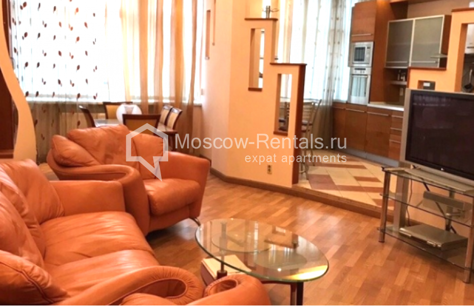 Photo #1 4-room (3 BR) apartment for <a href="http://moscow-rentals.ru/en/articles/long-term-rent" target="_blank">a long-term</a> rent
 in Russia, Moscow, Leningradskyi prospect, 76 К 1