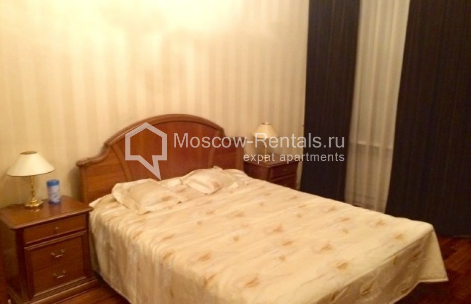 Photo #2 3-room (2 BR) apartment for <a href="http://moscow-rentals.ru/en/articles/long-term-rent" target="_blank">a long-term</a> rent
 in Russia, Moscow, Sadovaya-Triumfalnaya str, 4/10
