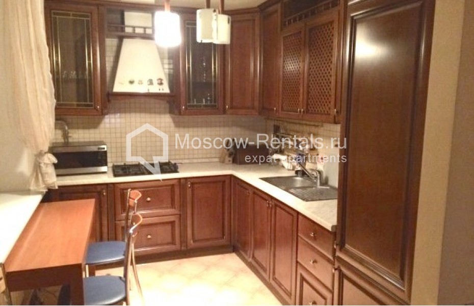 Photo #1 3-room (2 BR) apartment for <a href="http://moscow-rentals.ru/en/articles/long-term-rent" target="_blank">a long-term</a> rent
 in Russia, Moscow, Sadovaya-Triumfalnaya str, 4/10