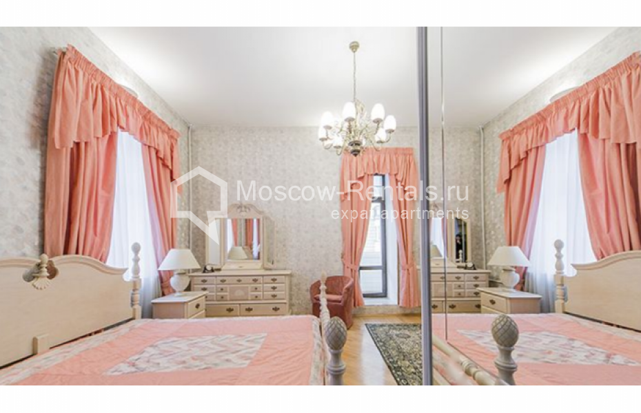 Photo #6 3-room (2 BR) apartment for <a href="http://moscow-rentals.ru/en/articles/long-term-rent" target="_blank">a long-term</a> rent
 in Russia, Moscow, Borby sq, 13
