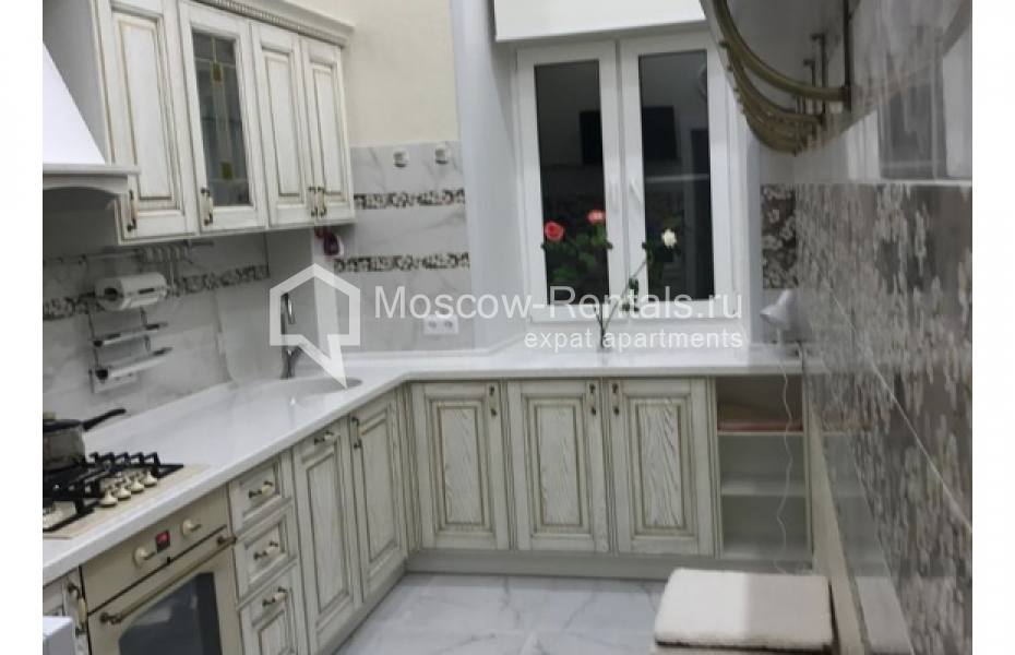 Photo #15 3-room (2 BR) apartment for <a href="http://moscow-rentals.ru/en/articles/long-term-rent" target="_blank">a long-term</a> rent
 in Russia, Moscow, Novoslobodskaya str, 71