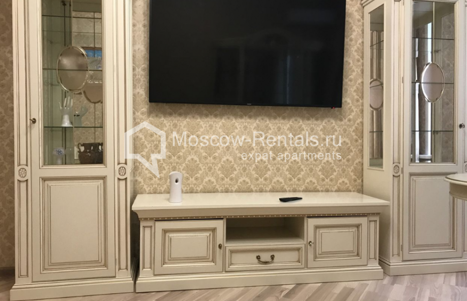 Photo #5 3-room (2 BR) apartment for <a href="http://moscow-rentals.ru/en/articles/long-term-rent" target="_blank">a long-term</a> rent
 in Russia, Moscow, Novoslobodskaya str, 71