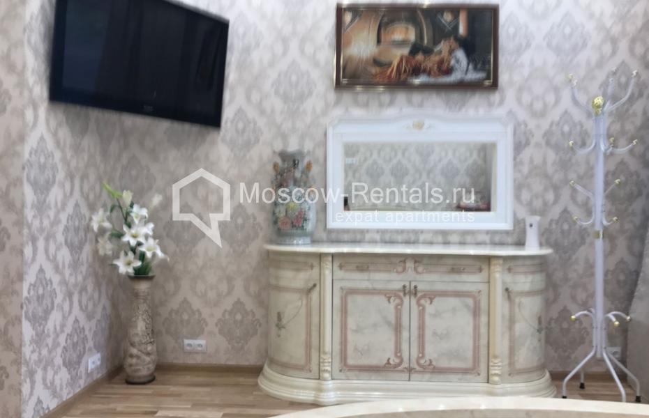 Photo #8 3-room (2 BR) apartment for <a href="http://moscow-rentals.ru/en/articles/long-term-rent" target="_blank">a long-term</a> rent
 in Russia, Moscow, Novoslobodskaya str, 71