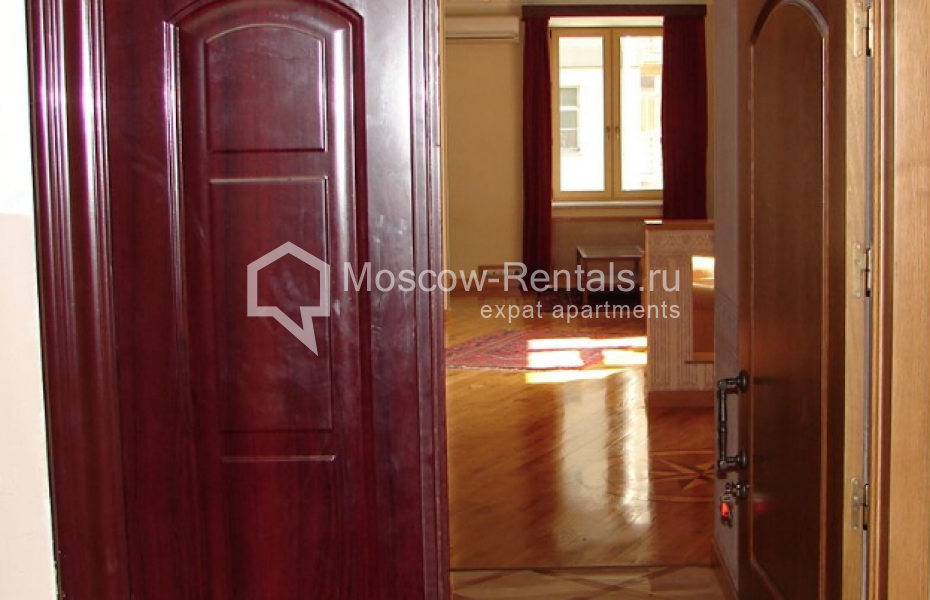 Photo #15 3-room (2 BR) apartment for <a href="http://moscow-rentals.ru/en/articles/long-term-rent" target="_blank">a long-term</a> rent
 in Russia, Moscow, Lesnaya str, 4 с 1