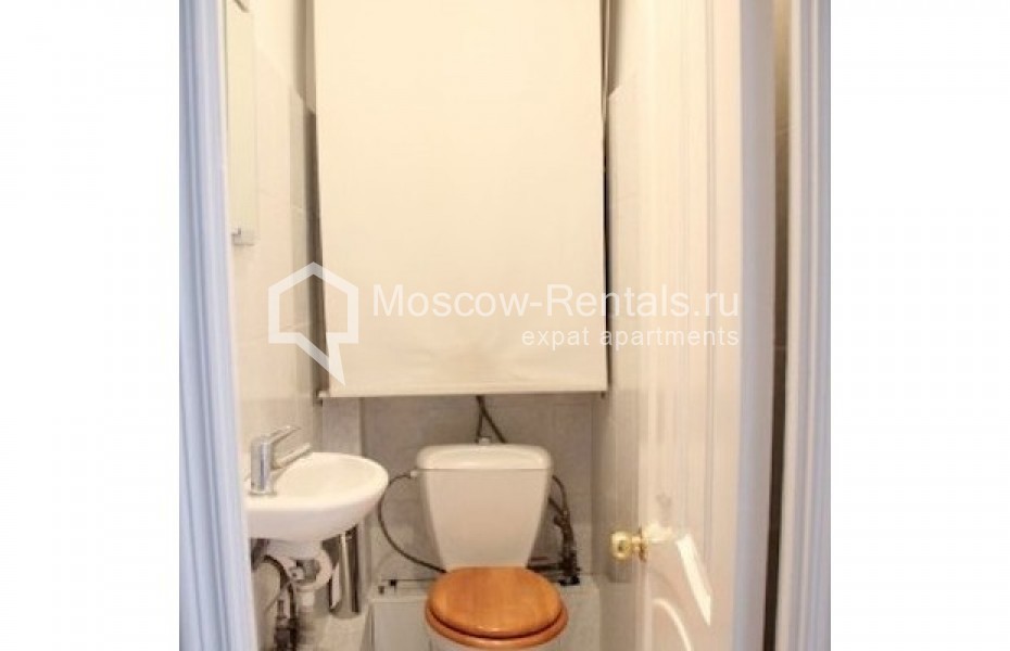 Photo #6 3-room (2 BR) apartment for <a href="http://moscow-rentals.ru/en/articles/long-term-rent" target="_blank">a long-term</a> rent
 in Russia, Moscow, Skaternyj lane. 17