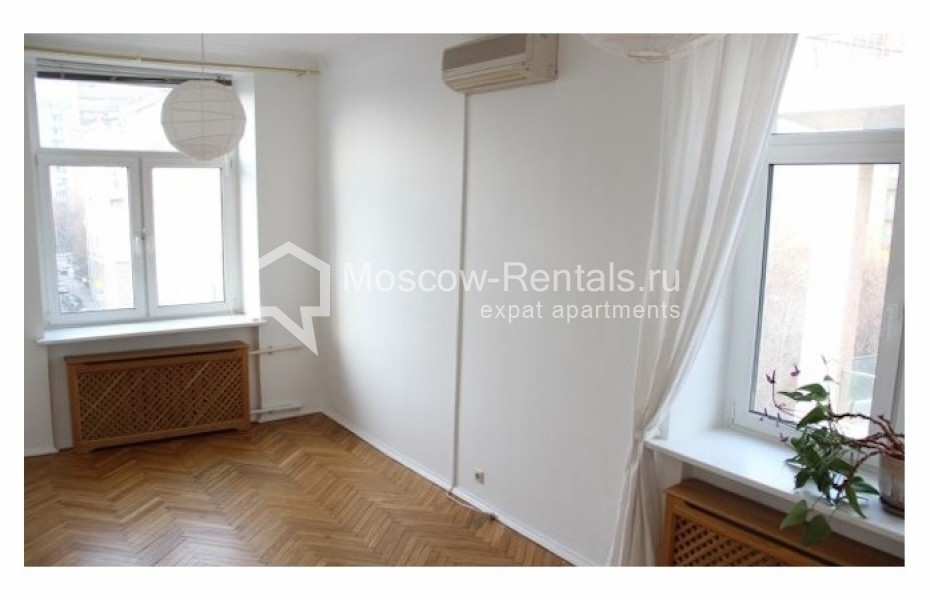 Photo #3 3-room (2 BR) apartment for <a href="http://moscow-rentals.ru/en/articles/long-term-rent" target="_blank">a long-term</a> rent
 in Russia, Moscow, Skaternyj lane. 17
