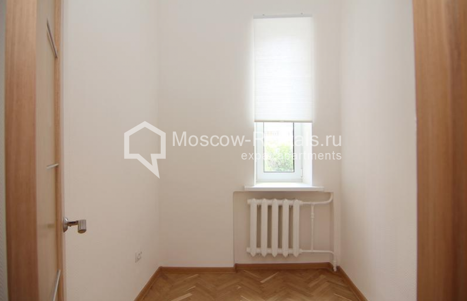 Photo #5 3-room (2 BR) apartment for <a href="http://moscow-rentals.ru/en/articles/long-term-rent" target="_blank">a long-term</a> rent
 in Russia, Moscow, Lesnaya str, 4 с 1