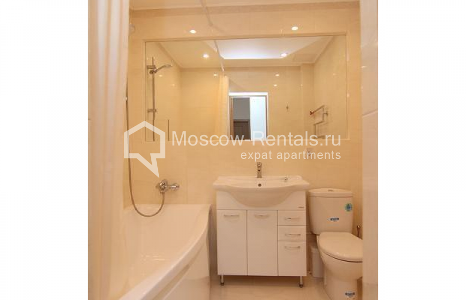 Photo #11 3-room (2 BR) apartment for <a href="http://moscow-rentals.ru/en/articles/long-term-rent" target="_blank">a long-term</a> rent
 in Russia, Moscow, Lesnaya str, 4 с 1