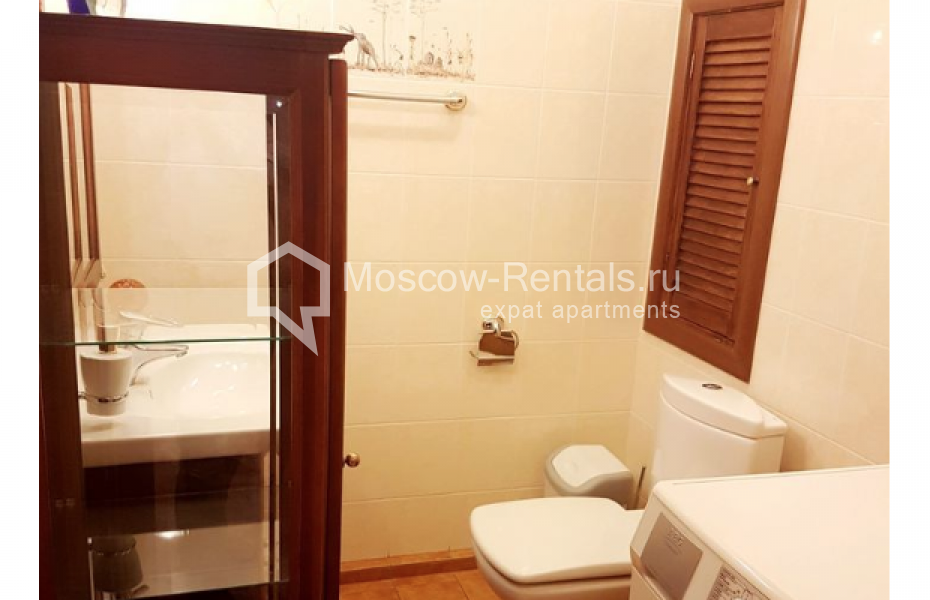Photo #17 3-room (2 BR) apartment for <a href="http://moscow-rentals.ru/en/articles/long-term-rent" target="_blank">a long-term</a> rent
 in Russia, Moscow, Dolgorukovskaya str, 6