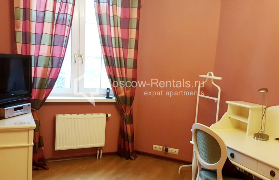 Photo #12 3-room (2 BR) apartment for <a href="http://moscow-rentals.ru/en/articles/long-term-rent" target="_blank">a long-term</a> rent
 in Russia, Moscow, Dolgorukovskaya str, 6
