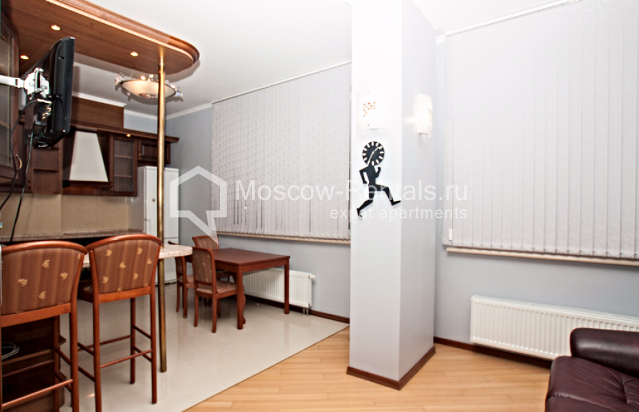 Photo #2 3-room (2 BR) apartment for <a href="http://moscow-rentals.ru/en/articles/long-term-rent" target="_blank">a long-term</a> rent
 in Russia, Moscow, Shabolovka str, 23 к 1