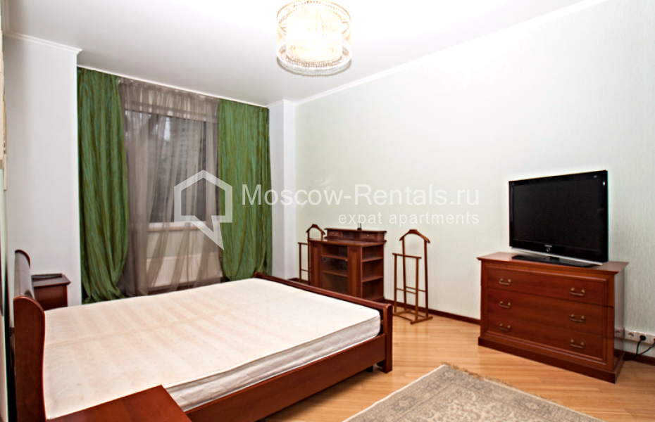 Photo #10 3-room (2 BR) apartment for <a href="http://moscow-rentals.ru/en/articles/long-term-rent" target="_blank">a long-term</a> rent
 in Russia, Moscow, Shabolovka str, 23 к 1