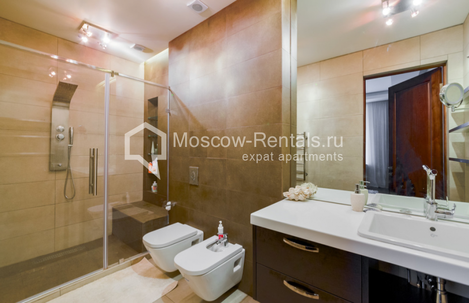 Photo #10 4-room (3 BR) apartment for <a href="http://moscow-rentals.ru/en/articles/long-term-rent" target="_blank">a long-term</a> rent
 in Russia, Moscow, Ostozhenka str, 3/14