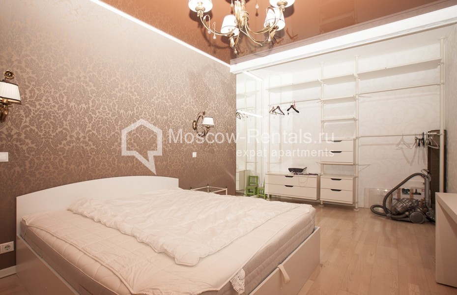 Photo #8 2-room (1 BR) apartment for <a href="http://moscow-rentals.ru/en/articles/long-term-rent" target="_blank">a long-term</a> rent
 in Russia, Moscow, Khomutovskyi tupik, 4 к 1