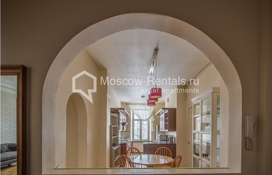Photo #6 4-room (3 BR) apartment for <a href="http://moscow-rentals.ru/en/articles/long-term-rent" target="_blank">a long-term</a> rent
 in Russia, Moscow, Bolshaya Bronnaya str, 7