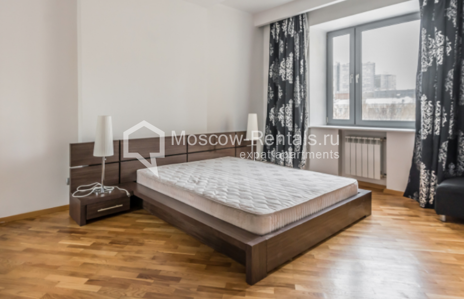 Photo #5 4-room (3 BR) apartment for <a href="http://moscow-rentals.ru/en/articles/long-term-rent" target="_blank">a long-term</a> rent
 in Russia, Moscow, Sivtsev Vrazhek, 20