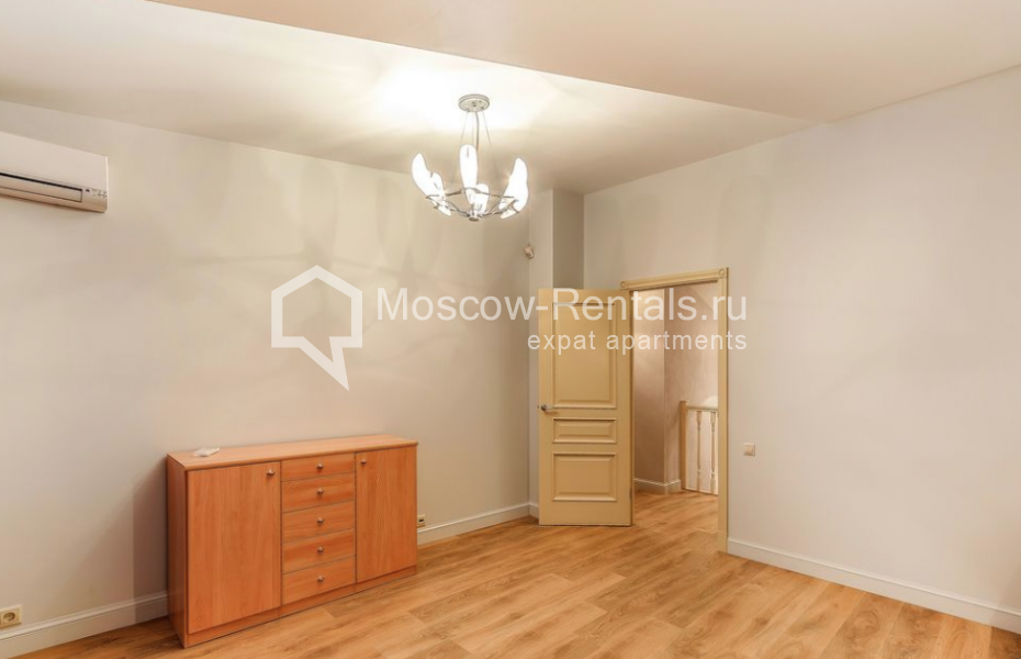 Photo #23 4-room (3 BR) apartment for <a href="http://moscow-rentals.ru/en/articles/long-term-rent" target="_blank">a long-term</a> rent
 in Russia, Moscow, Bolshoi Afanasievskyi lane, 35-37 С 4
