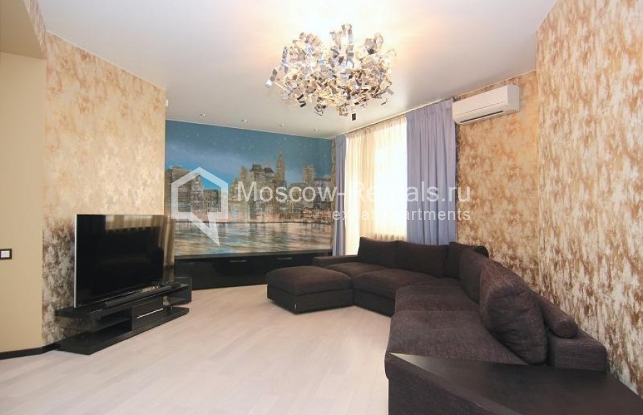Photo #1 4-room (3 BR) apartment for <a href="http://moscow-rentals.ru/en/articles/long-term-rent" target="_blank">a long-term</a> rent
 in Russia, Moscow, Pushkarev lane, 8