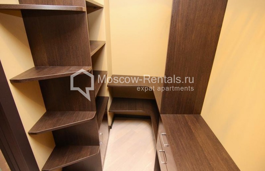 Photo #11 4-room (3 BR) apartment for <a href="http://moscow-rentals.ru/en/articles/long-term-rent" target="_blank">a long-term</a> rent
 in Russia, Moscow, Pushkarev lane, 8