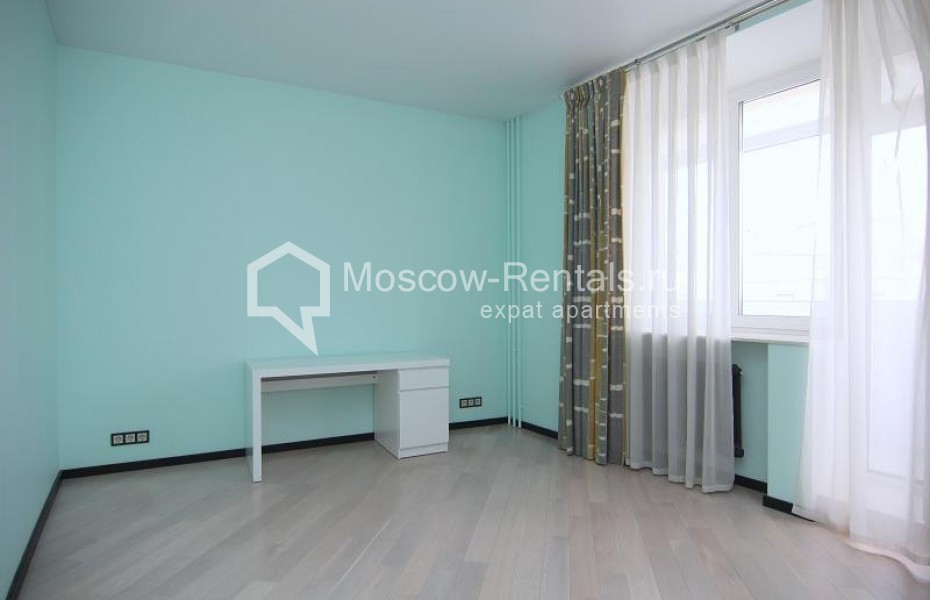 Photo #13 4-room (3 BR) apartment for <a href="http://moscow-rentals.ru/en/articles/long-term-rent" target="_blank">a long-term</a> rent
 in Russia, Moscow, Pushkarev lane, 8