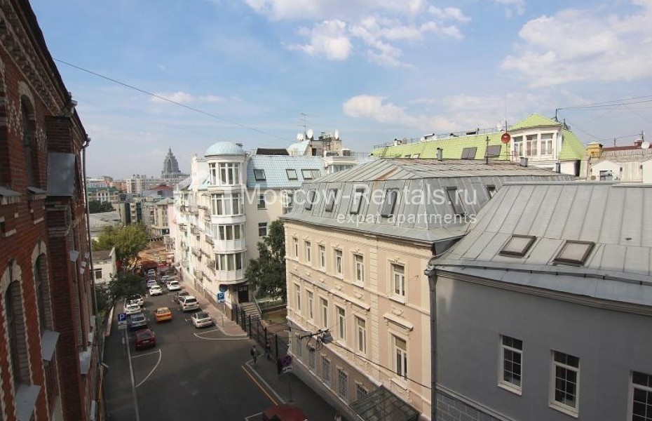 Photo #16 4-room (3 BR) apartment for <a href="http://moscow-rentals.ru/en/articles/long-term-rent" target="_blank">a long-term</a> rent
 in Russia, Moscow, Pushkarev lane, 8