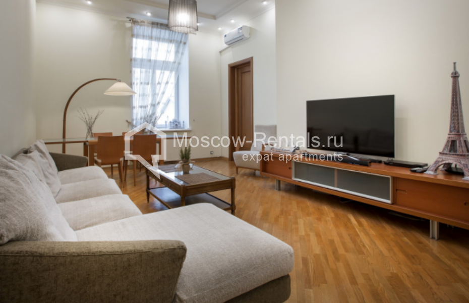 Photo #1 4-room (3 BR) apartment for <a href="http://moscow-rentals.ru/en/articles/long-term-rent" target="_blank">a long-term</a> rent
 in Russia, Moscow, Bolshoi Kislovskyi lane, 4 С 1