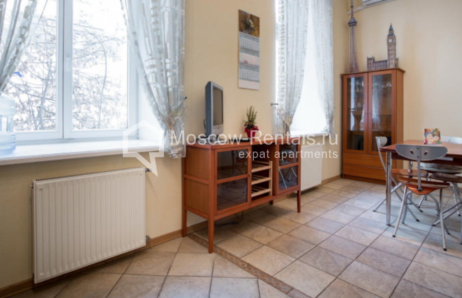 Photo #6 4-room (3 BR) apartment for <a href="http://moscow-rentals.ru/en/articles/long-term-rent" target="_blank">a long-term</a> rent
 in Russia, Moscow, Bolshoi Kislovskyi lane, 4 С 1