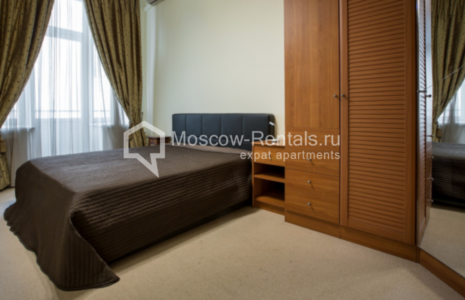 Photo #7 4-room (3 BR) apartment for <a href="http://moscow-rentals.ru/en/articles/long-term-rent" target="_blank">a long-term</a> rent
 in Russia, Moscow, Bolshoi Kislovskyi lane, 4 С 1
