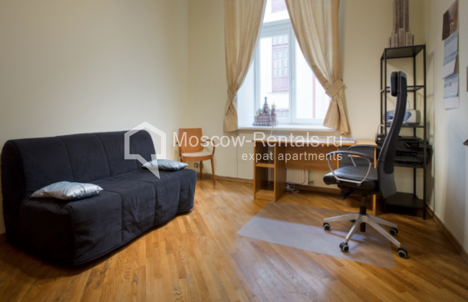 Photo #8 4-room (3 BR) apartment for <a href="http://moscow-rentals.ru/en/articles/long-term-rent" target="_blank">a long-term</a> rent
 in Russia, Moscow, Bolshoi Kislovskyi lane, 4 С 1
