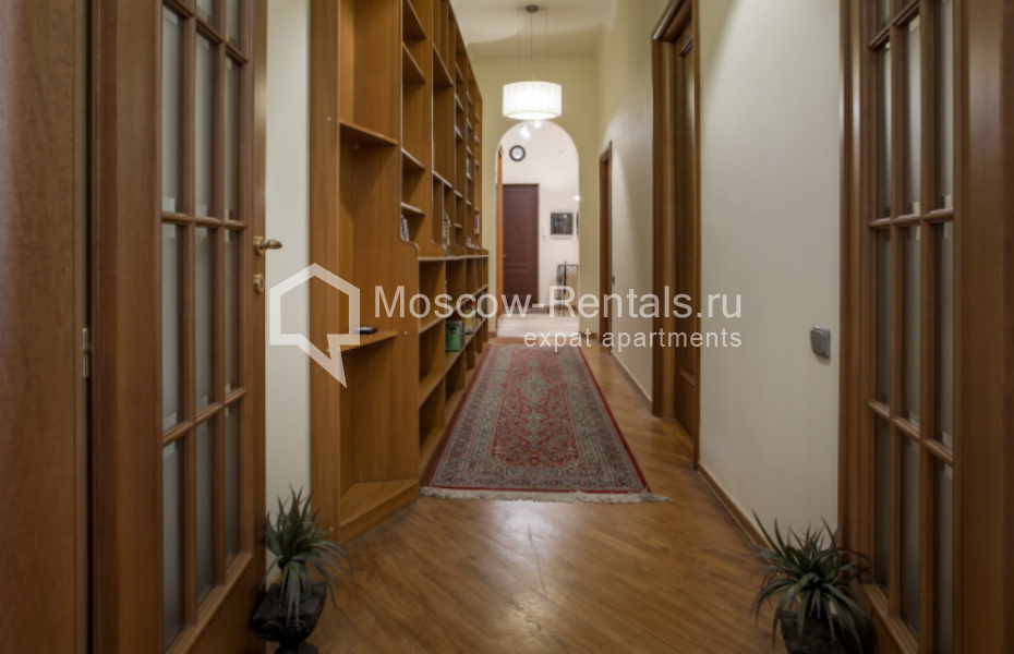 Photo #15 4-room (3 BR) apartment for <a href="http://moscow-rentals.ru/en/articles/long-term-rent" target="_blank">a long-term</a> rent
 in Russia, Moscow, Bolshoi Kislovskyi lane, 4 С 1