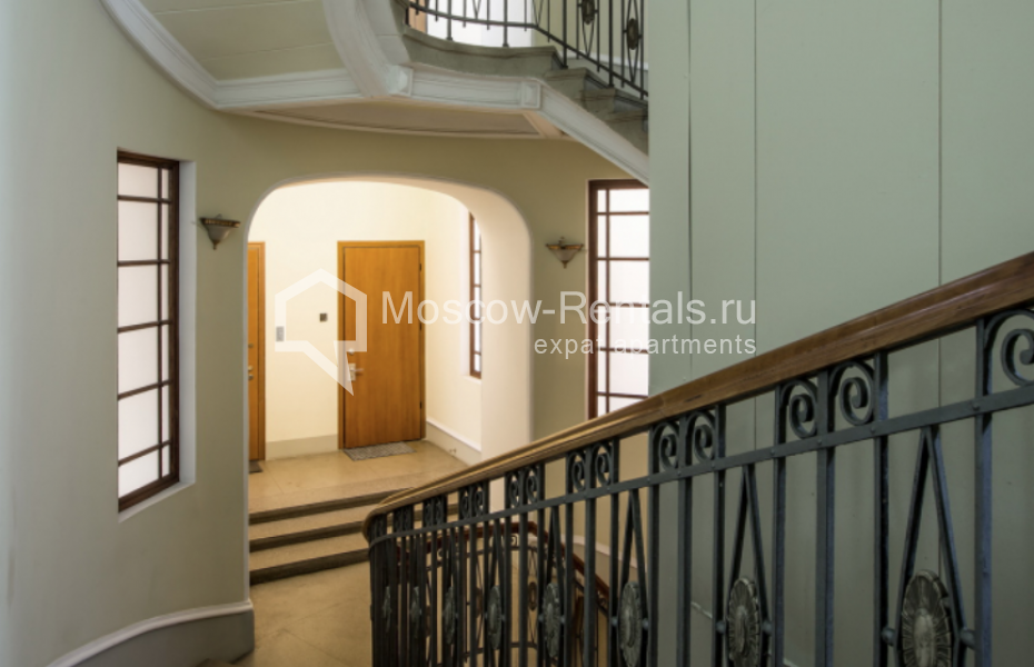 Photo #17 4-room (3 BR) apartment for <a href="http://moscow-rentals.ru/en/articles/long-term-rent" target="_blank">a long-term</a> rent
 in Russia, Moscow, Bolshoi Kislovskyi lane, 4 С 1