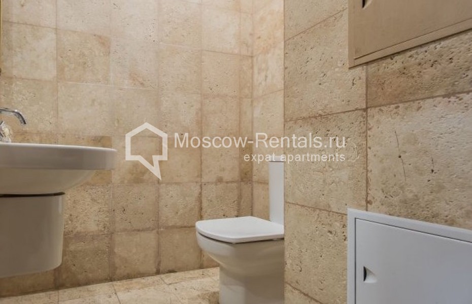 Photo #18 4-room (3 BR) apartment for <a href="http://moscow-rentals.ru/en/articles/long-term-rent" target="_blank">a long-term</a> rent
 in Russia, Moscow, Shabolovka str, 23 к 2