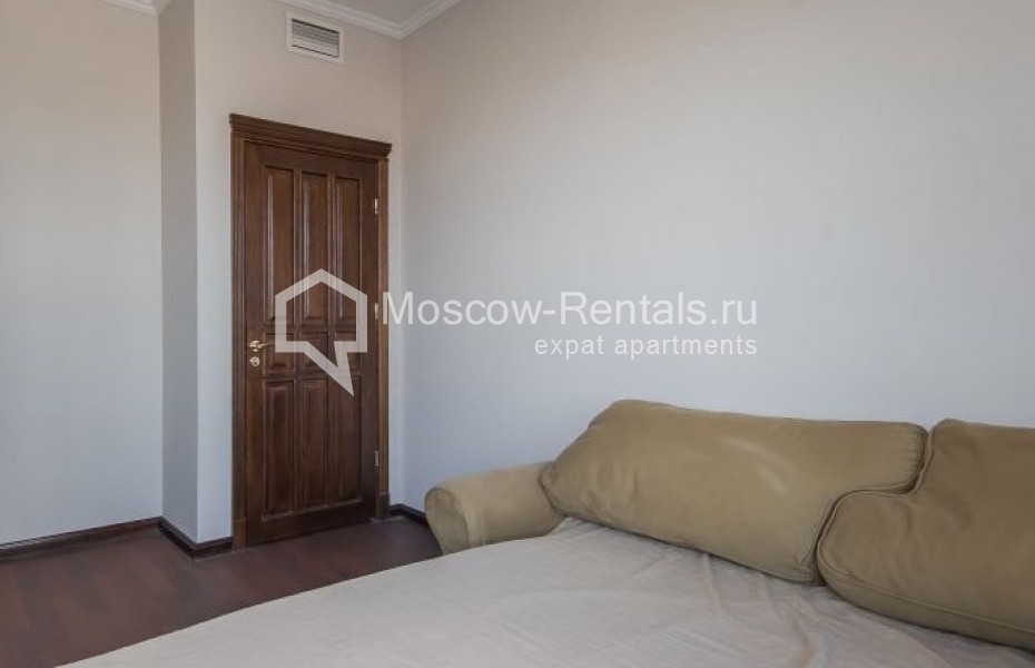 Photo #11 4-room (3 BR) apartment for <a href="http://moscow-rentals.ru/en/articles/long-term-rent" target="_blank">a long-term</a> rent
 in Russia, Moscow, Shabolovka str, 23 к 2