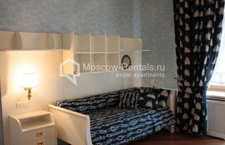 Photo #7 4-room (3 BR) apartment for <a href="http://moscow-rentals.ru/en/articles/long-term-rent" target="_blank">a long-term</a> rent
 in Russia, Moscow, Molochnyi lane, 11