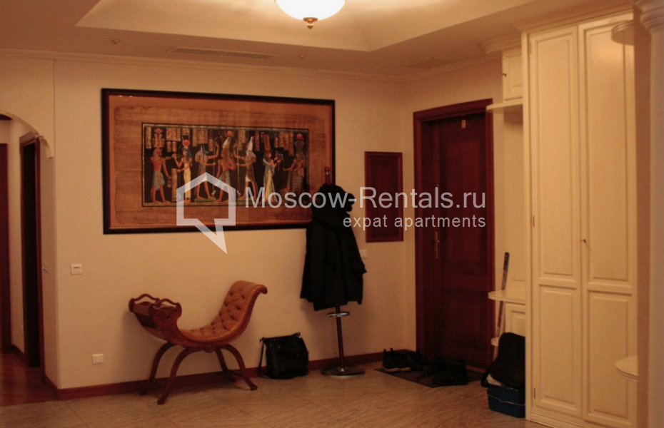 Photo #18 4-room (3 BR) apartment for <a href="http://moscow-rentals.ru/en/articles/long-term-rent" target="_blank">a long-term</a> rent
 in Russia, Moscow, Molochnyi lane, 11